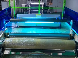 高效殺菌，提升品質—LONGPRO紫外線殺菌裝置在薄膜卷材生產中的應用